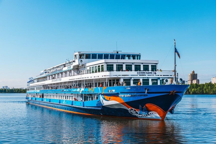 Теплоходы компании Созвездие Инфофлота