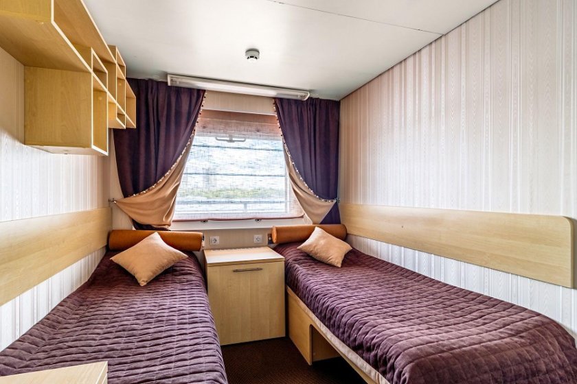 Теплоход-пансионат «маленький принц»