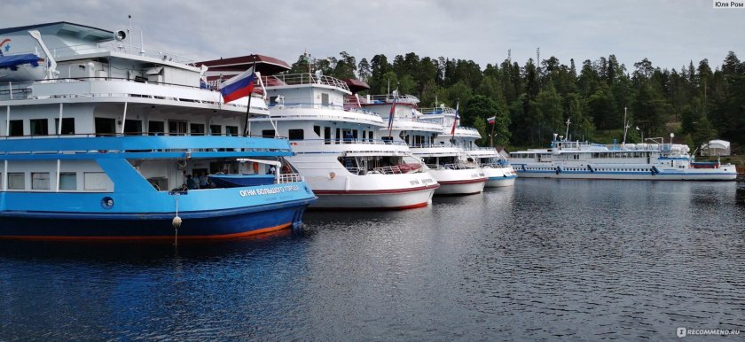 Теплоход флагман Москва