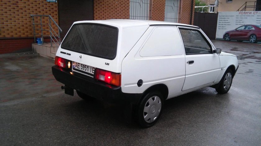 ЗАЗ-1102 Таврия багажник