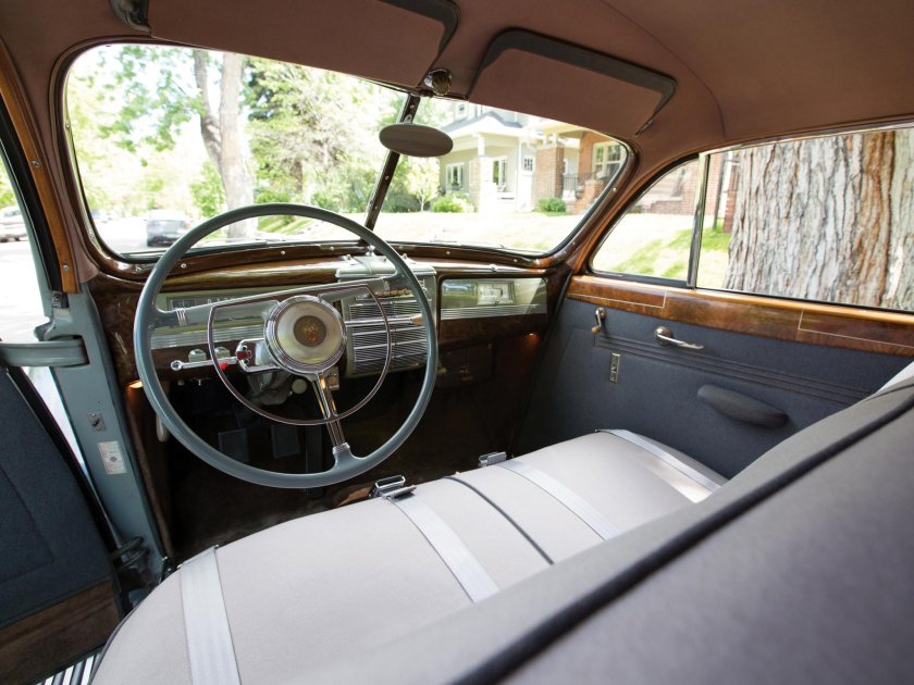 Packard 180 super eight 1941