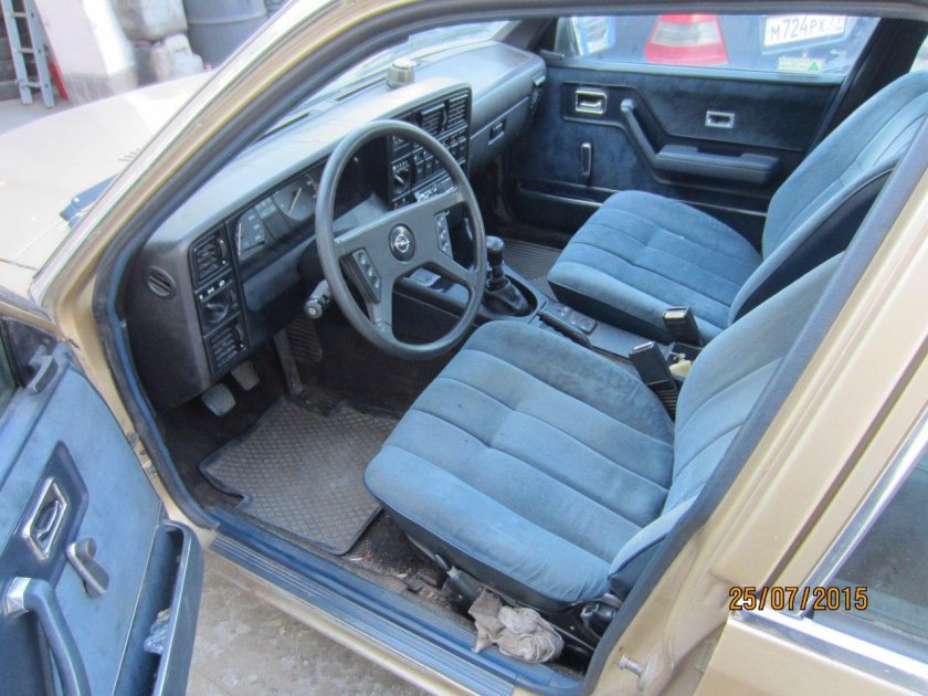 Опель сенатор 1990 3.0