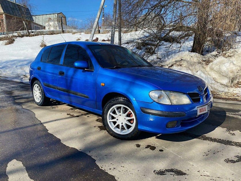 Nissan Almera n16 синяя