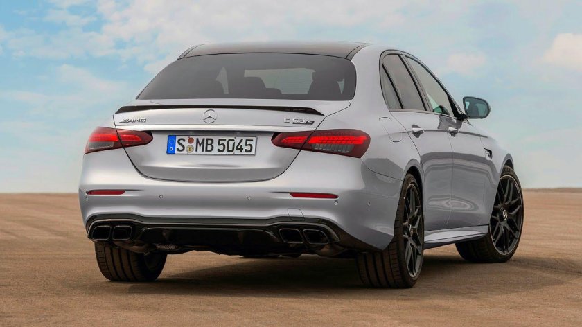Мерседес e63 AMG 2020