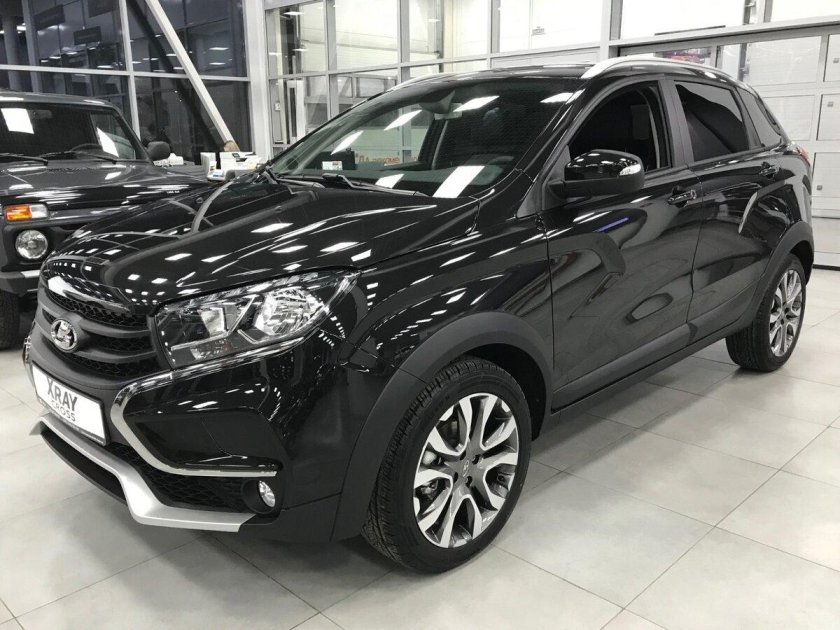 Lada XRAY Cross черный