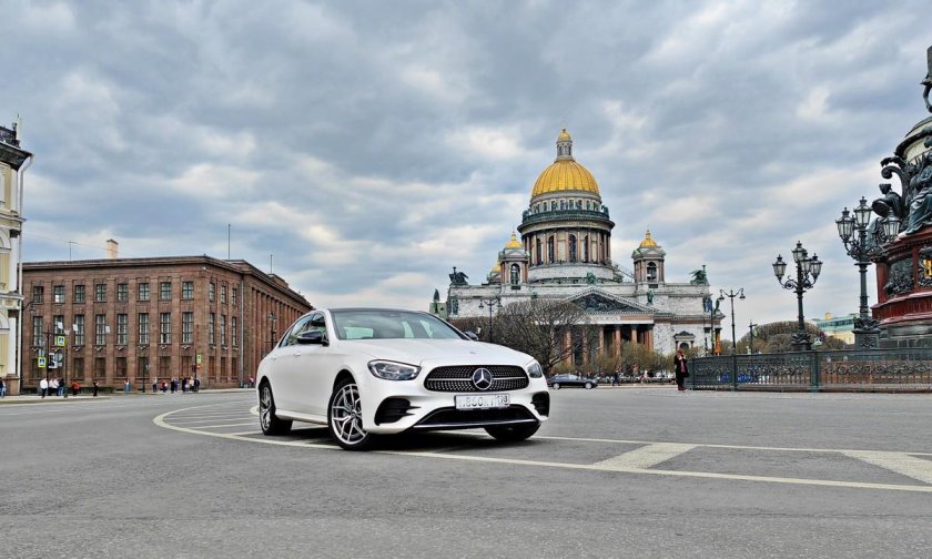Индивидуальная экскурсия по Санкт-Петербургу на автомобиле