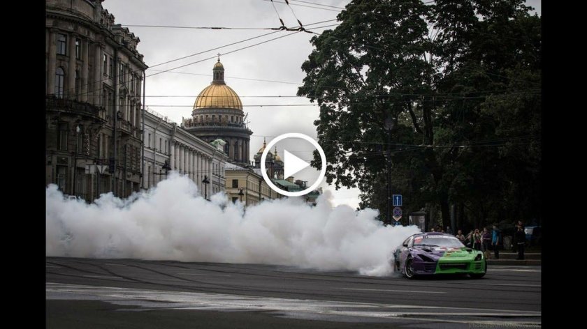 Дрифт в центре Санкт-Петербурга