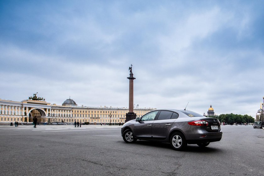 Машины в Питере