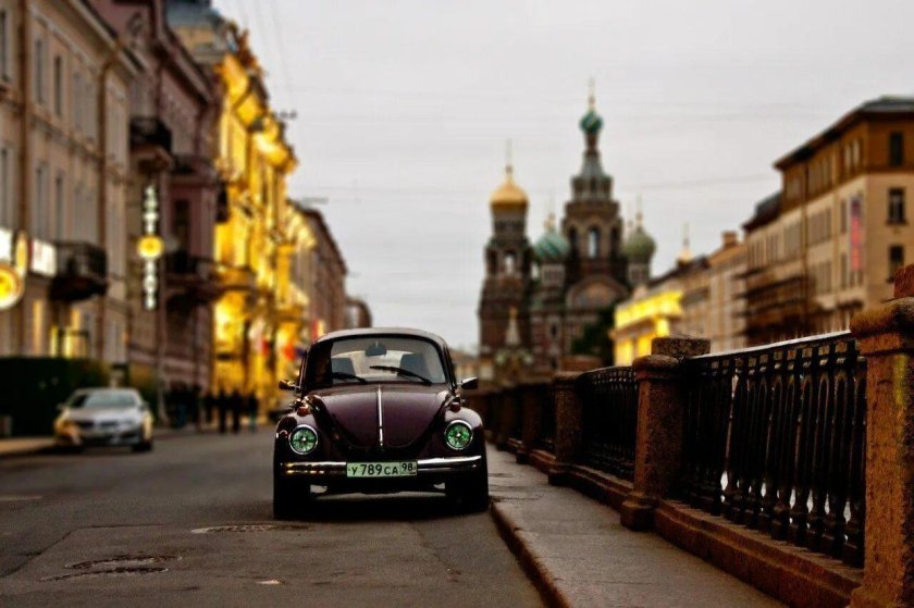 Машины в Питере