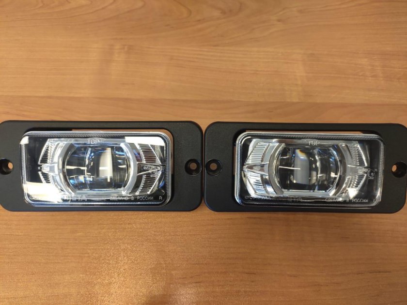 Фара противотуманная Руфс.15 (Лев)