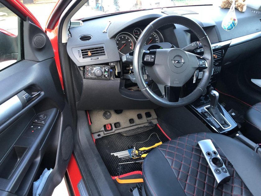 Opel Astra h OPC салон