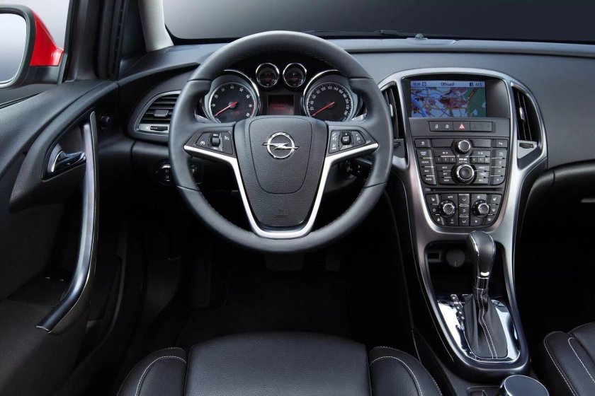 Opel Astra j 2012 салон