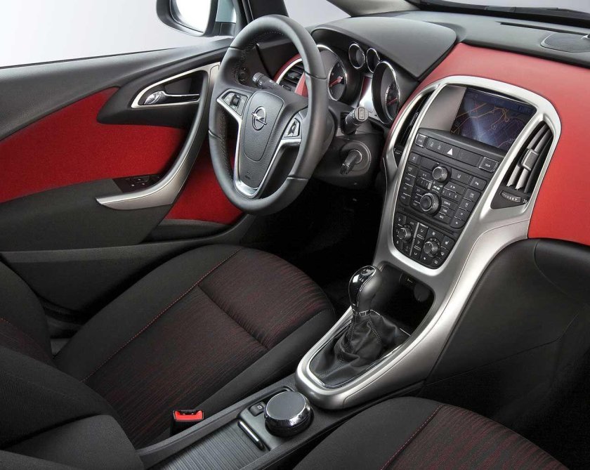 Opel Astra 2015 салон