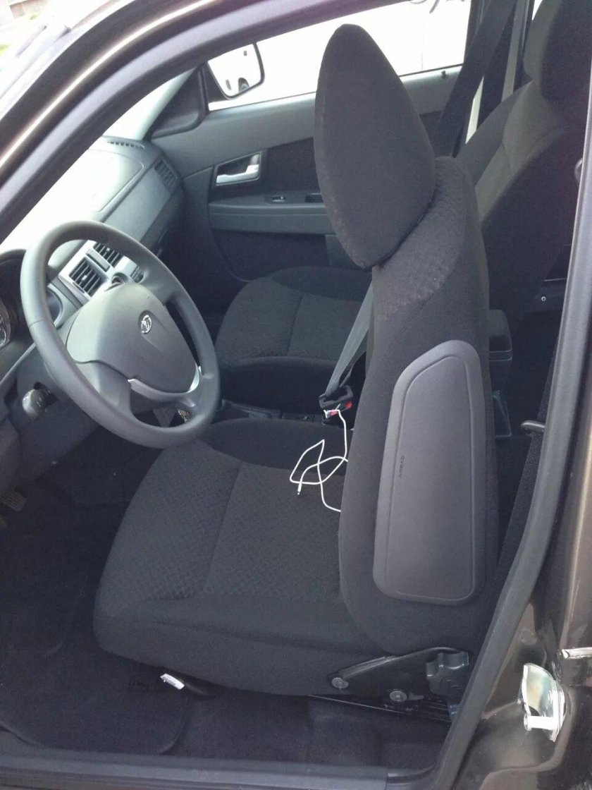 Подушка безопасности в сиденье Приора 2