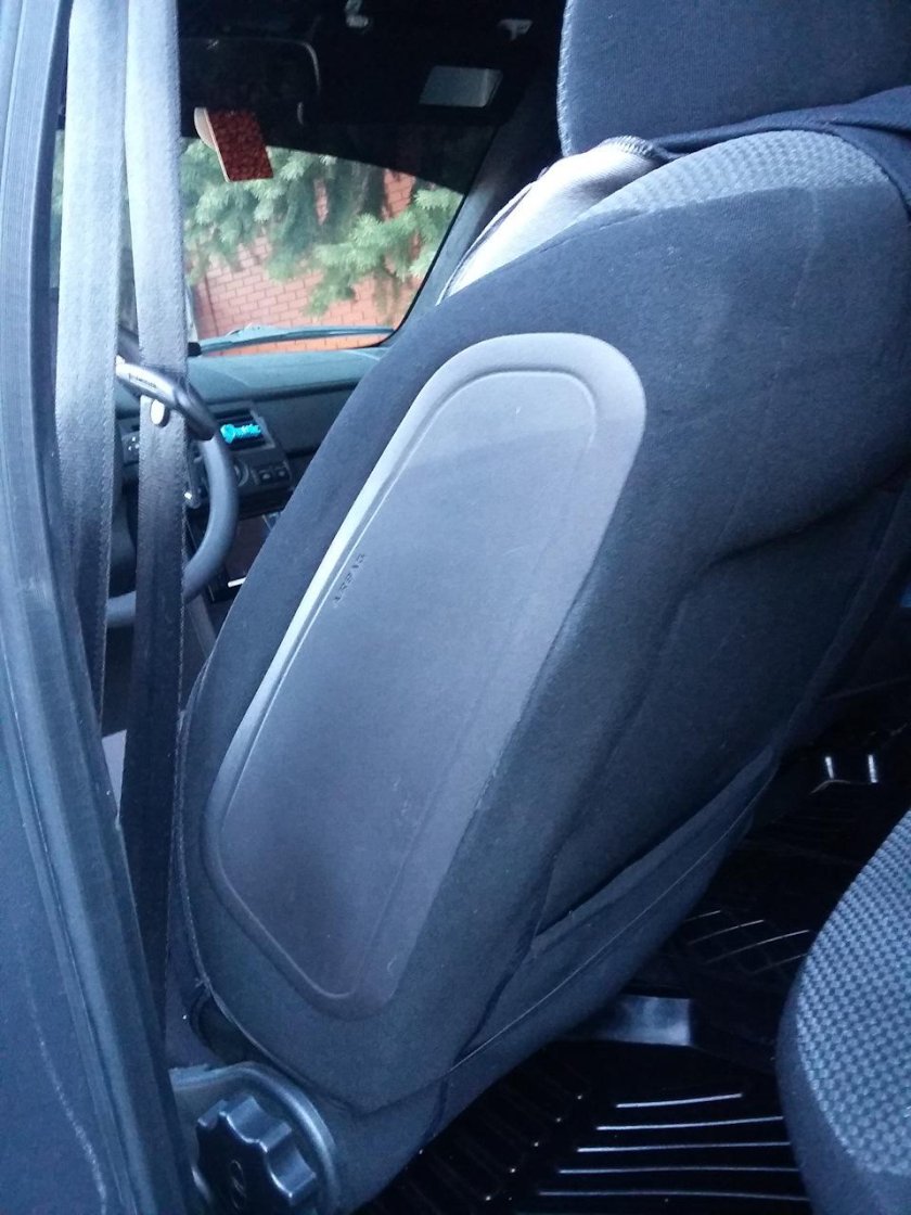 Подушка безопасности в сиденье Приора 2