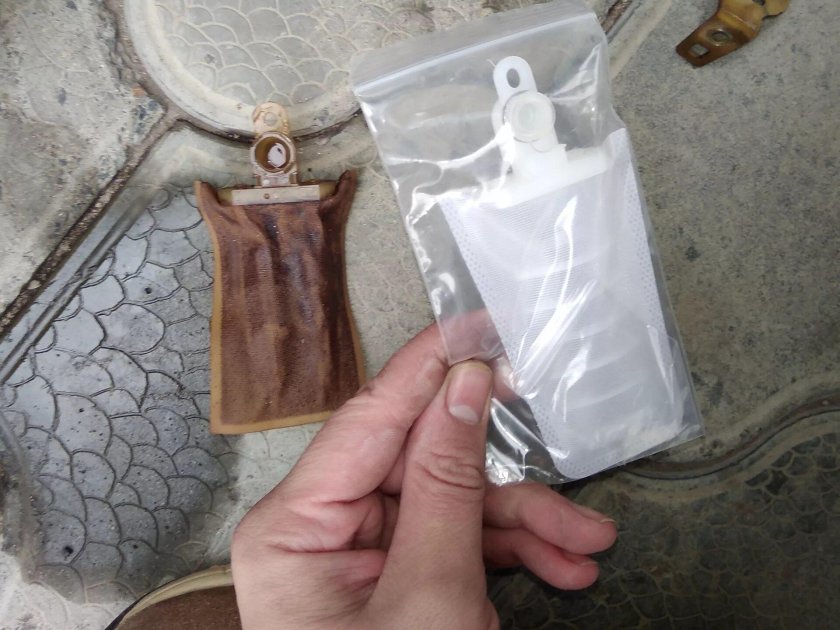 Топливный фильтр Мазда Демио 2006