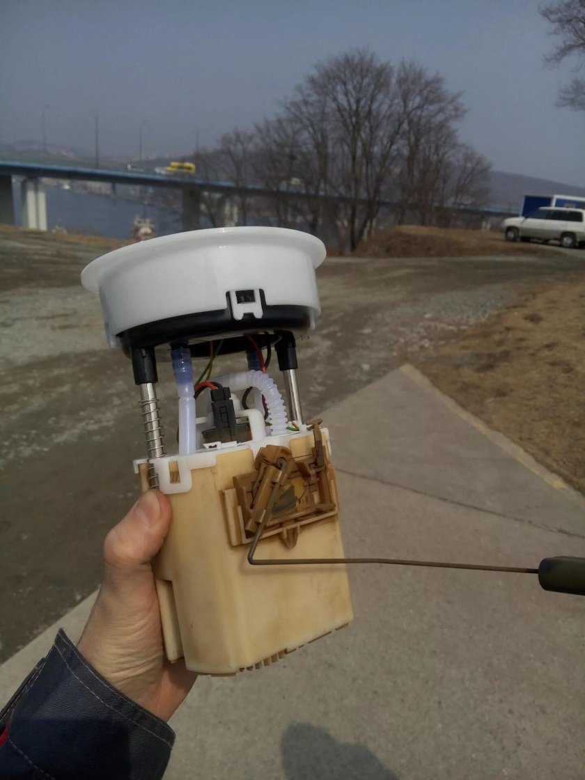 Топливный фильтр в бак Mazda Demio 1.3