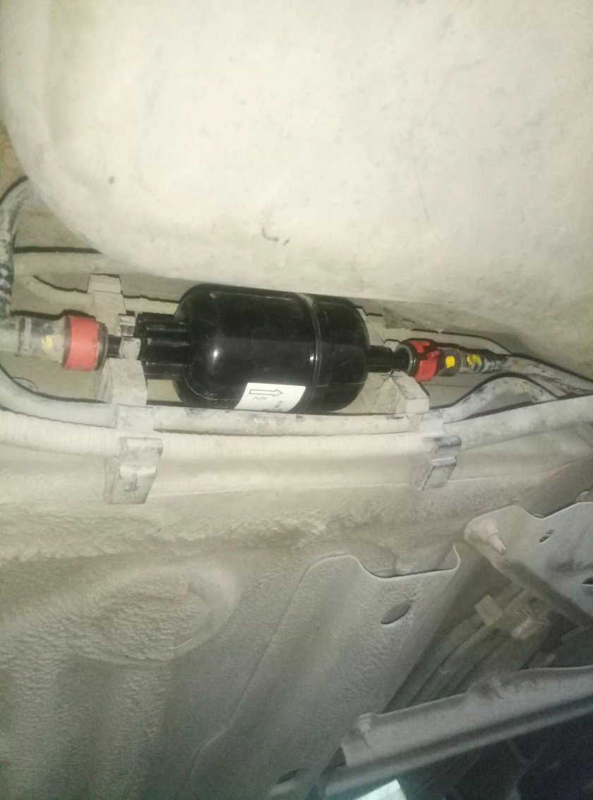 Топливный фильтр Mazda Demio dy3w