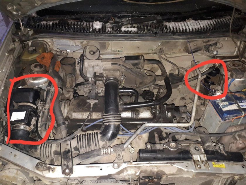 Воздушный фильтр Мазда Демио