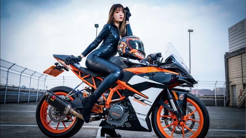 Варвара Преображенская мотоциклистка