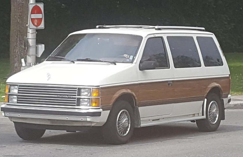 Плимут Вояджер 1984