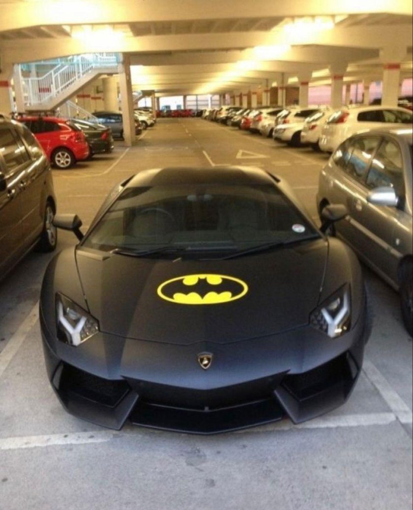 Ламборгини Бэтмобиль