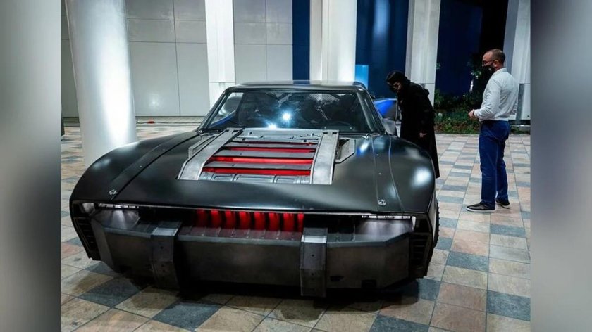 Бэтмобиль Бэтмена 2022