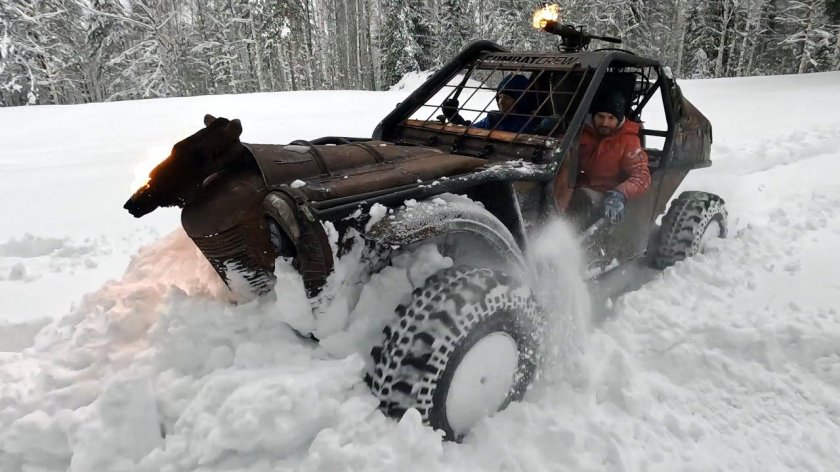 Комбат Крю багги из Нивы