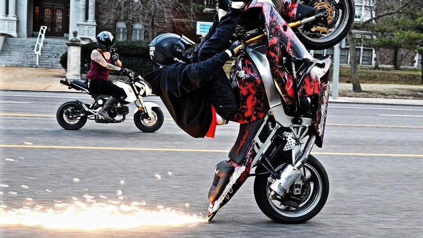 Мотард стант