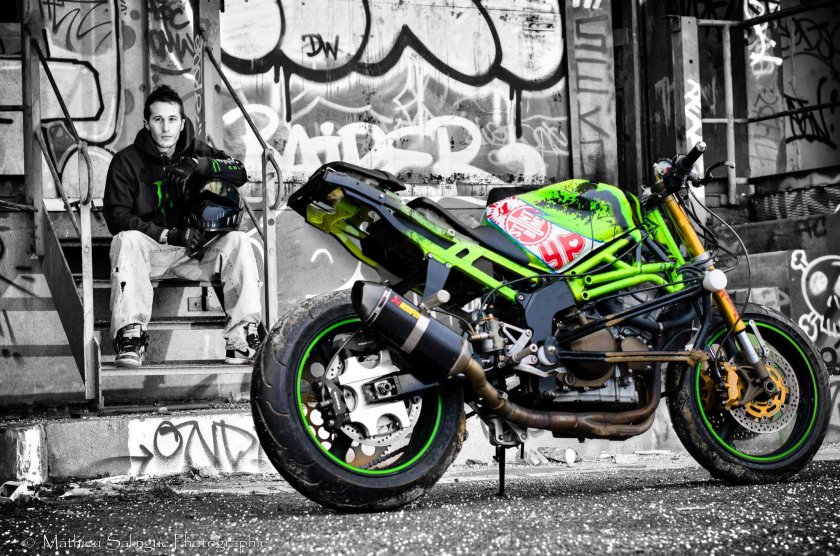 Стантовый мотоцикл Кавасаки