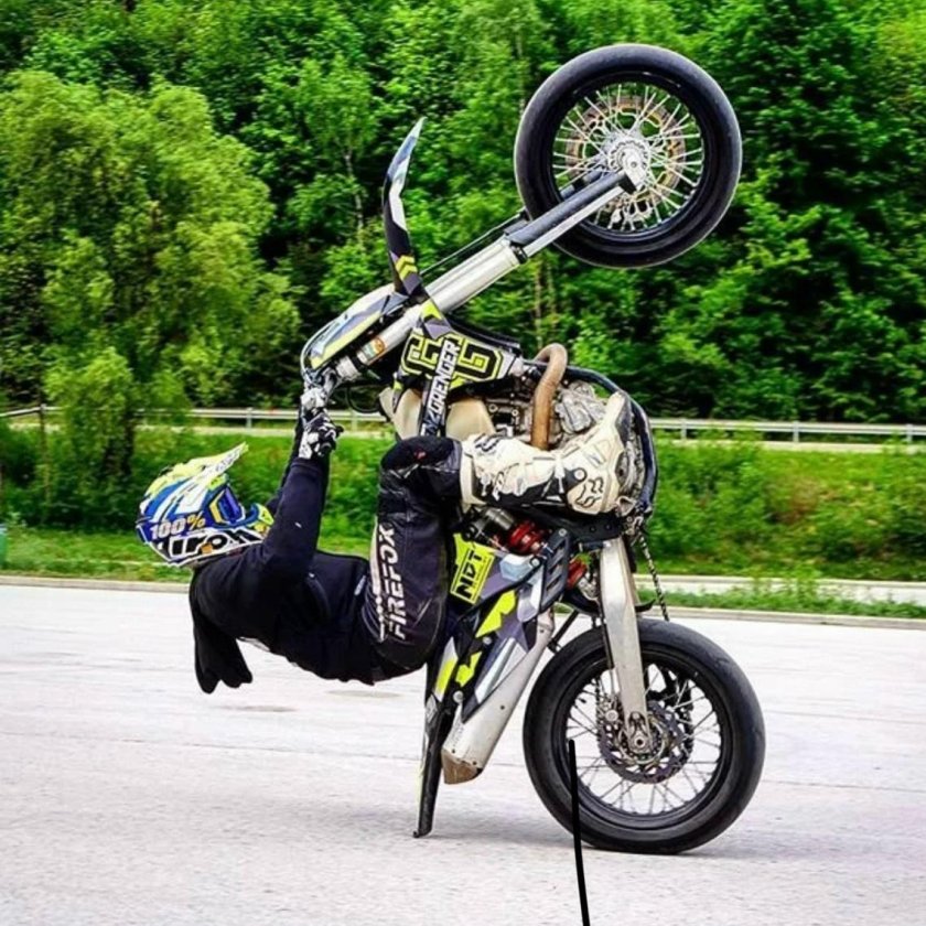 Стант на супермото