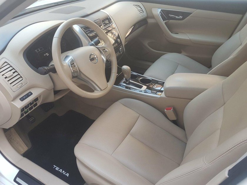 Ниссан Теана 2015 белый салон