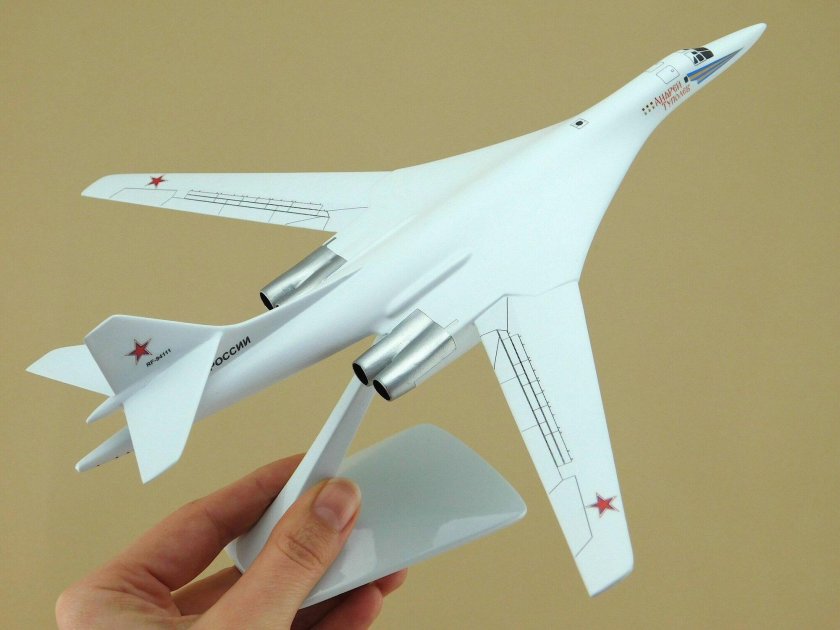 Модель самолет ту-160