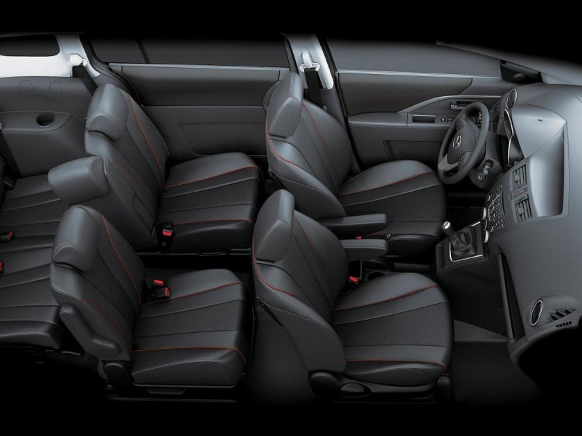 Mazda Mazda 5 2010 салон