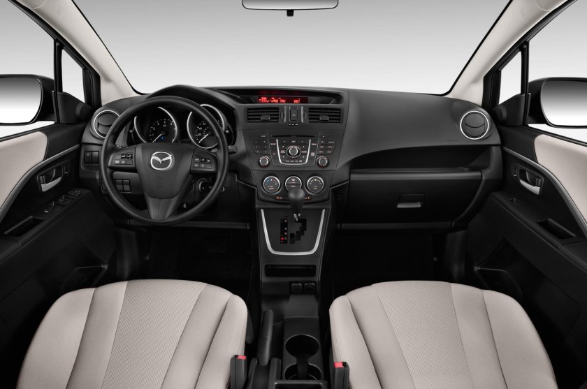 Mazda 5 2008 салон