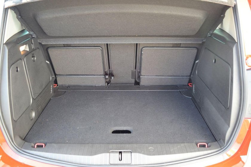Opel Meriva 2011 багажник