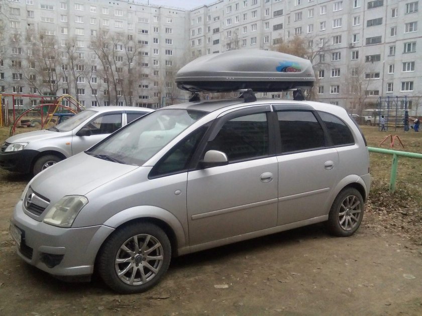 Опель Мерива 2008 багажник