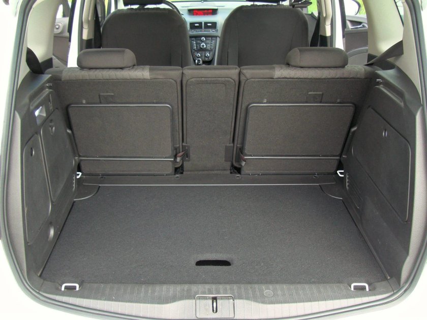 Багажник Мерива 2012