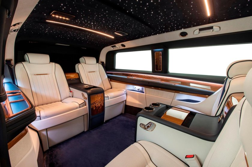 Мерседес Майбах микроавтобус