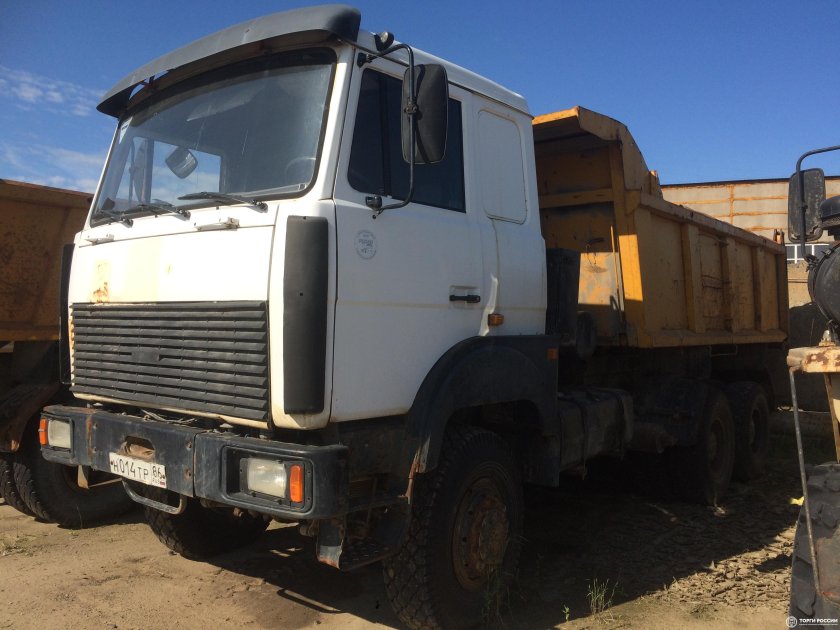 Самосвал МАЗ 651705