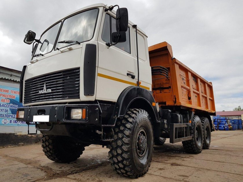 МАЗ 6517х9