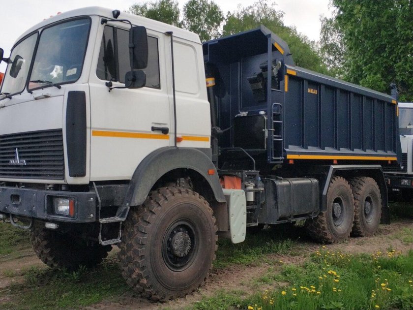 МАЗ 6517 самосвал 6х6 вездеход