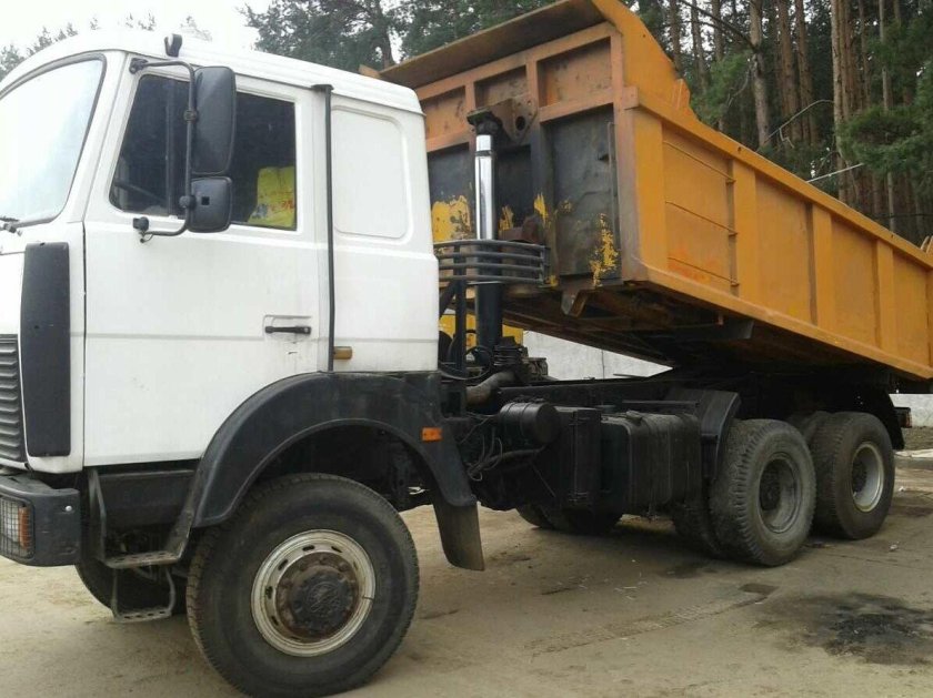МАЗ 6317 самосвал