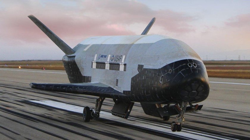 Орбитальный самолёт x-37b