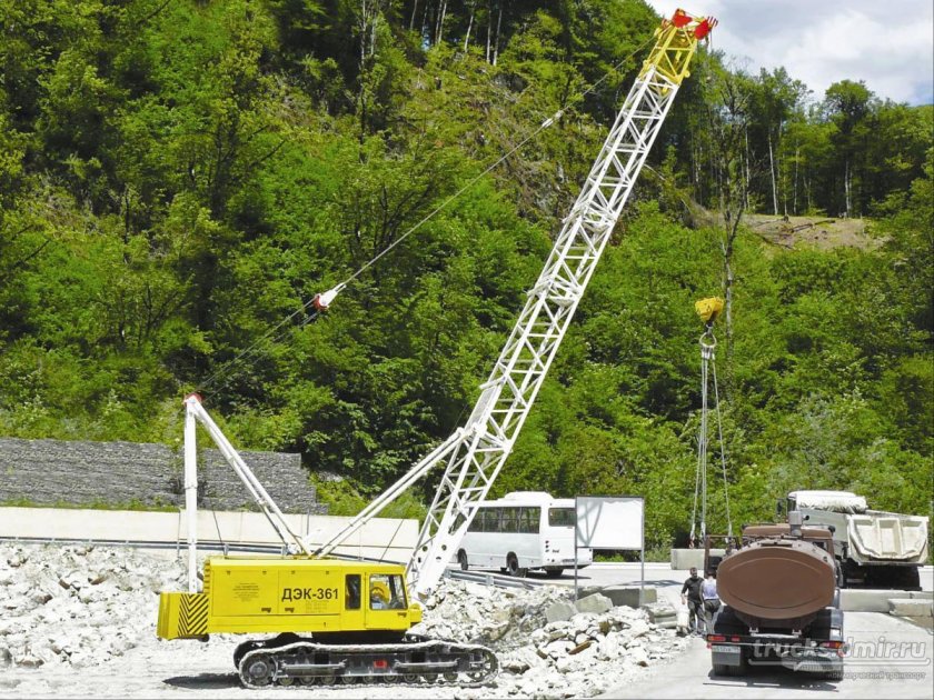Гусеничный кран ДЭК-361