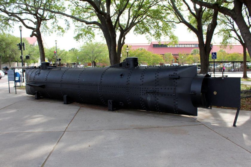 Hunley подводная лодка