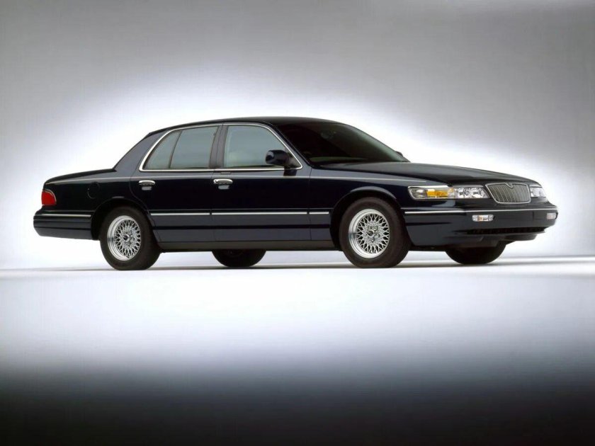 Машина Mercury Grand Marquis