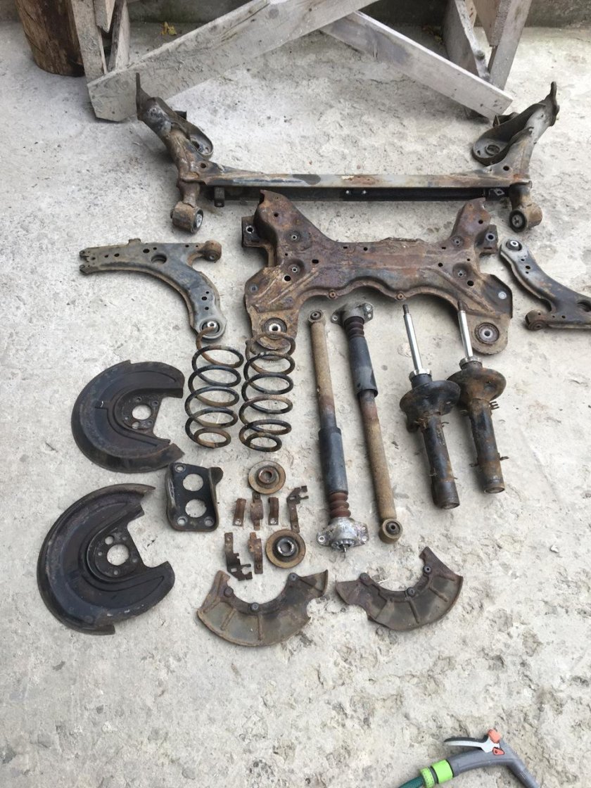 Передняя подвеска Шкода Октавия тур 1.4