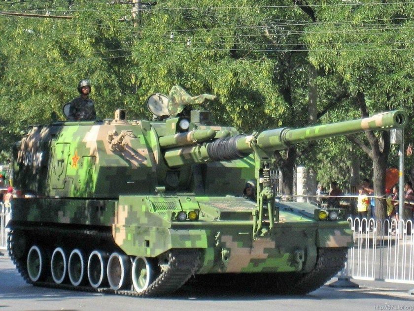 Plz -05 155mm self Propelled Howitzer