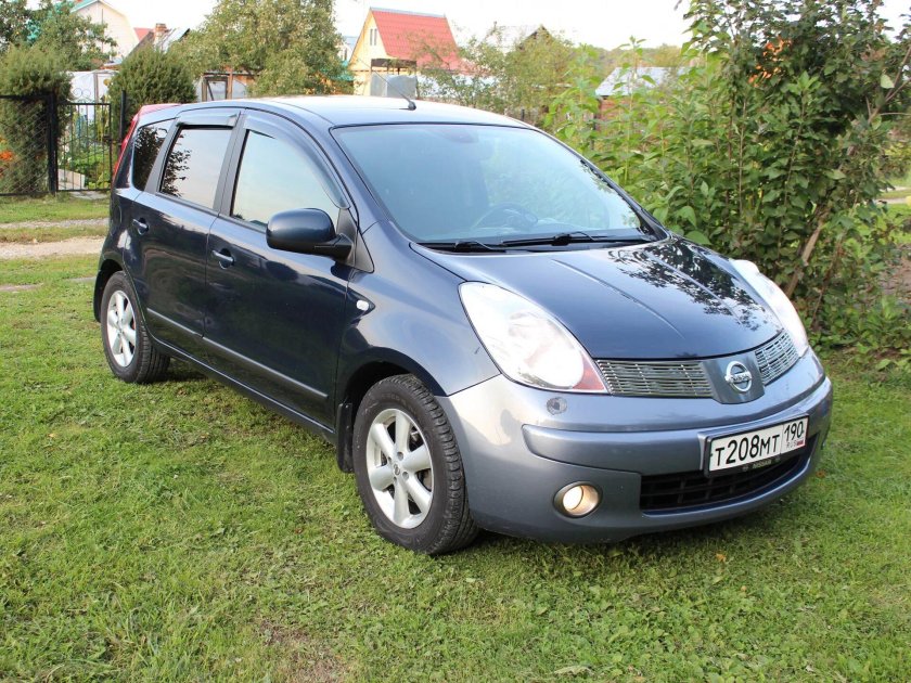 Ниссан ноут 2008